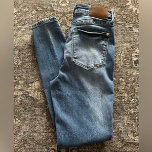 Women’s Judy Blue Medium Wash Skinny Jeans